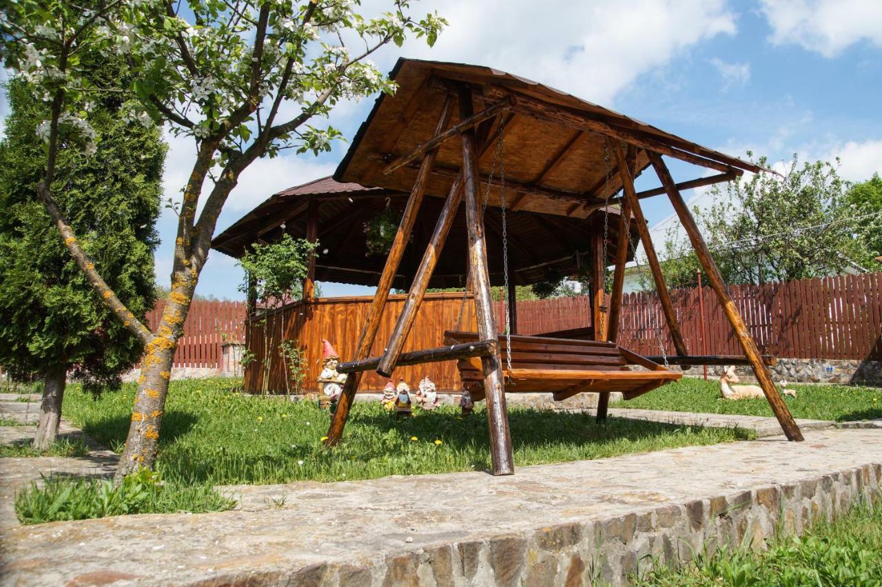 Hotel Pensiunea Nicol Valea Iasului Exterior foto
